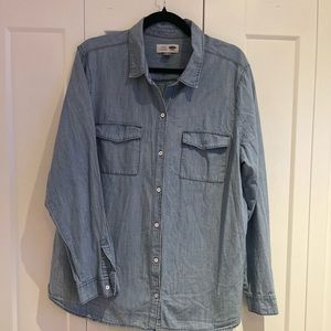 Old Navy Classic jean long sleeve button down shirt